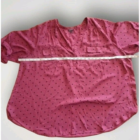 Torrid Georgette V-Neck Roll Tab Blouse Plum Polka Dot Size 5x - Picture 5 of 7